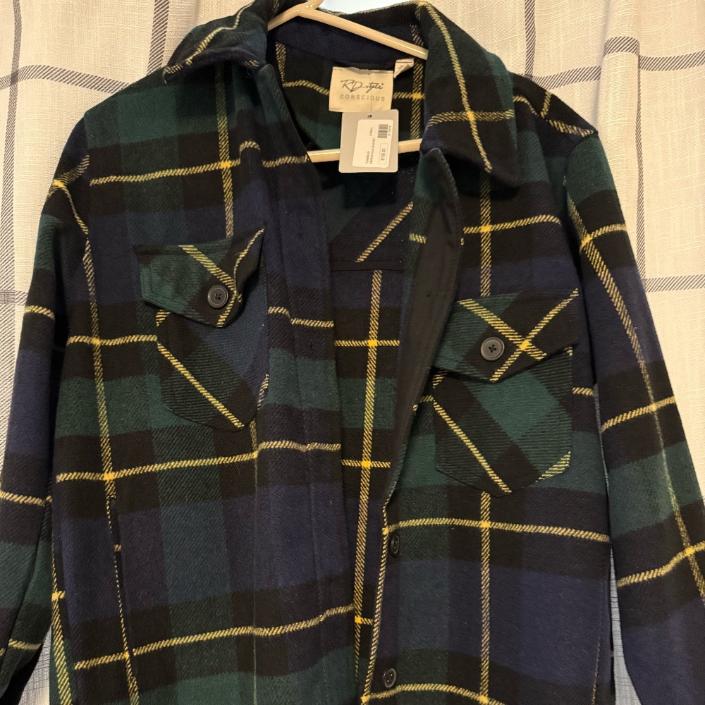 R Dakota Shacket